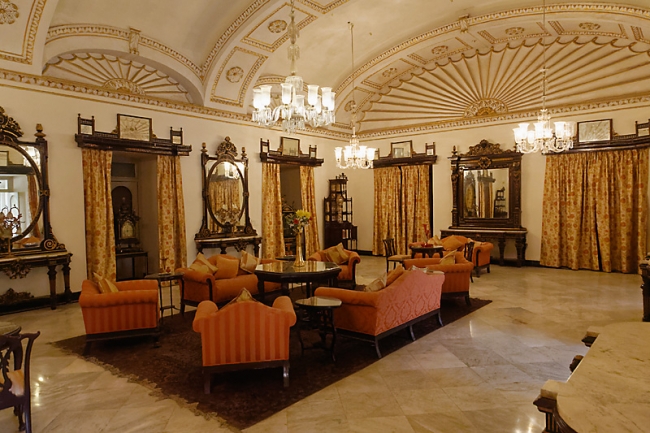 Gwalior-Jaivilas palace-035